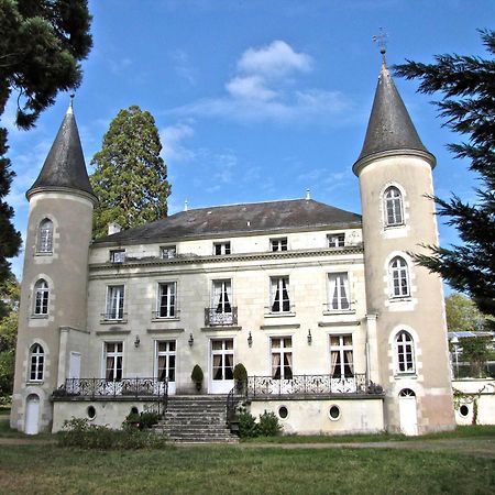 Château Les Vallées Tournon-Saint-Pierre Esterno foto