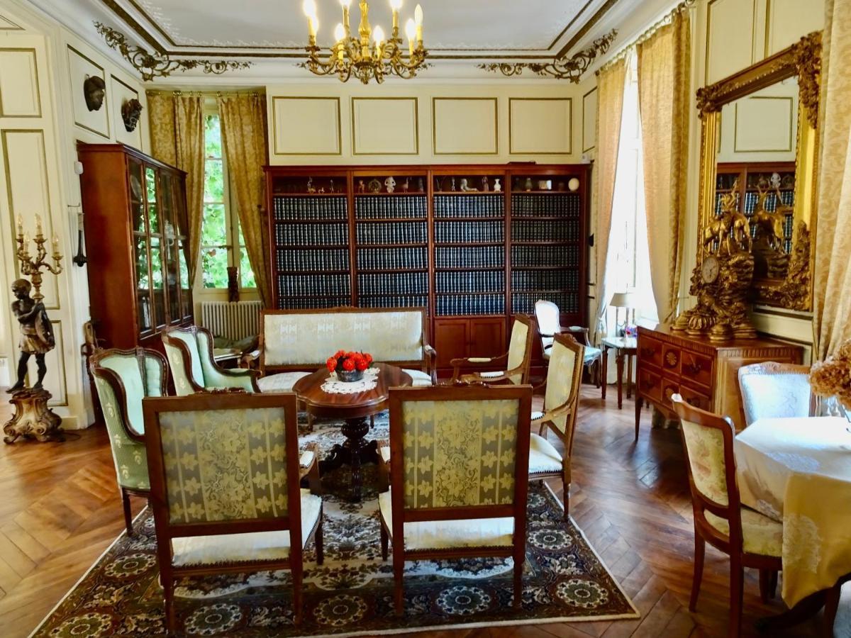 Château Les Vallées Tournon-Saint-Pierre Esterno foto