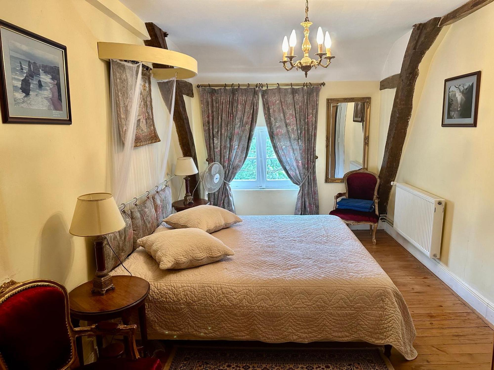 Château Les Vallées Tournon-Saint-Pierre Esterno foto