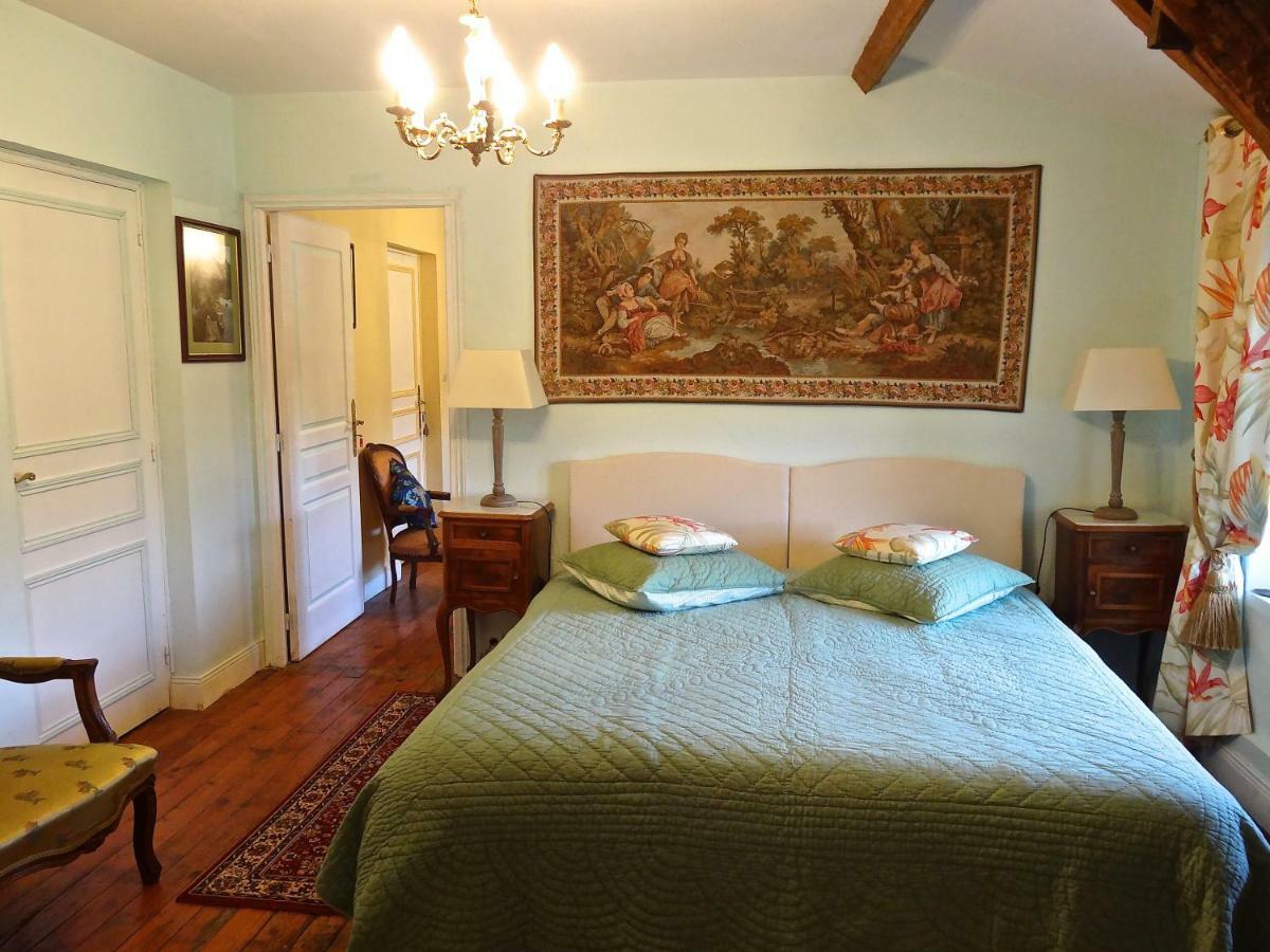 Château Les Vallées Tournon-Saint-Pierre Esterno foto